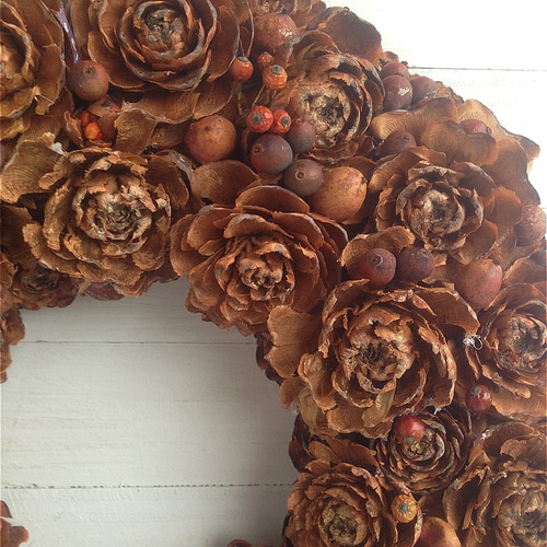 秋リース シダーローズ リース miyu60 通販 6153207｜Creema(クリーマ)