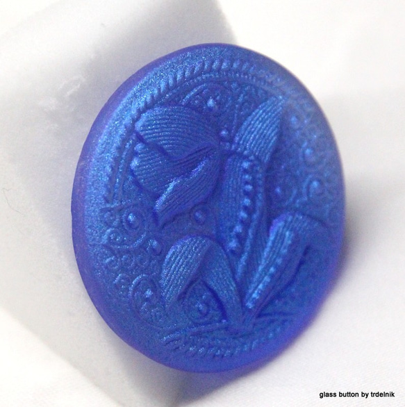 捷克玻璃按鈕胸針鬱金香酸性品藍 第2張的照片