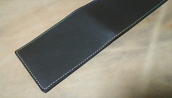革の2折りパスケース　シンプル　茶色 3枚目の画像