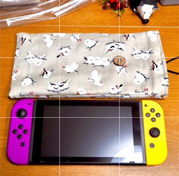 きゅう様専用・Nintendo Switch持ち運びポーチ・シマエナガ小・カーキ 5枚目の画像