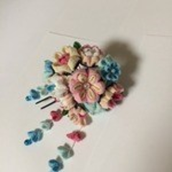 パステルカラーの花束かんざし 4枚目の画像