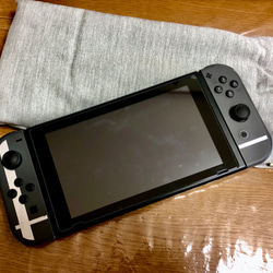 Nintendo Switch持ち運び用ポーチ・グレー小 1枚目の画像
