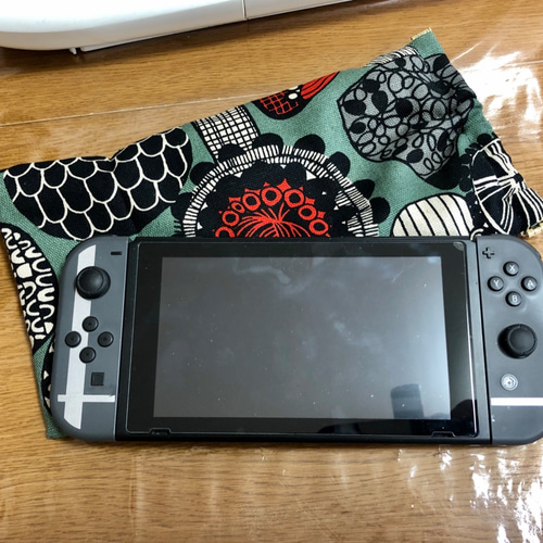 Nintendo Switch 2019年式 microSD 32GB ポーチ付 Amazon.co.jp: 【Nintendo Switch対応】マイクロSDカード32GB