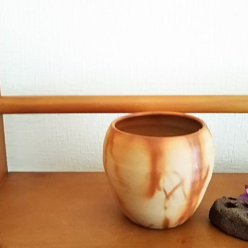 花瓶　備前焼 Amazon.co.jp: 備前焼 小林良巳 花入 花瓶 陶匠窯 伝統陶芸 陶芸