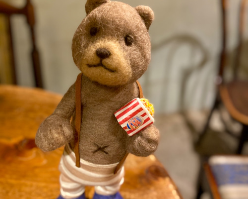 ぽっちゃりクマのジム・ファット・マクドナルド 羊毛フェルト