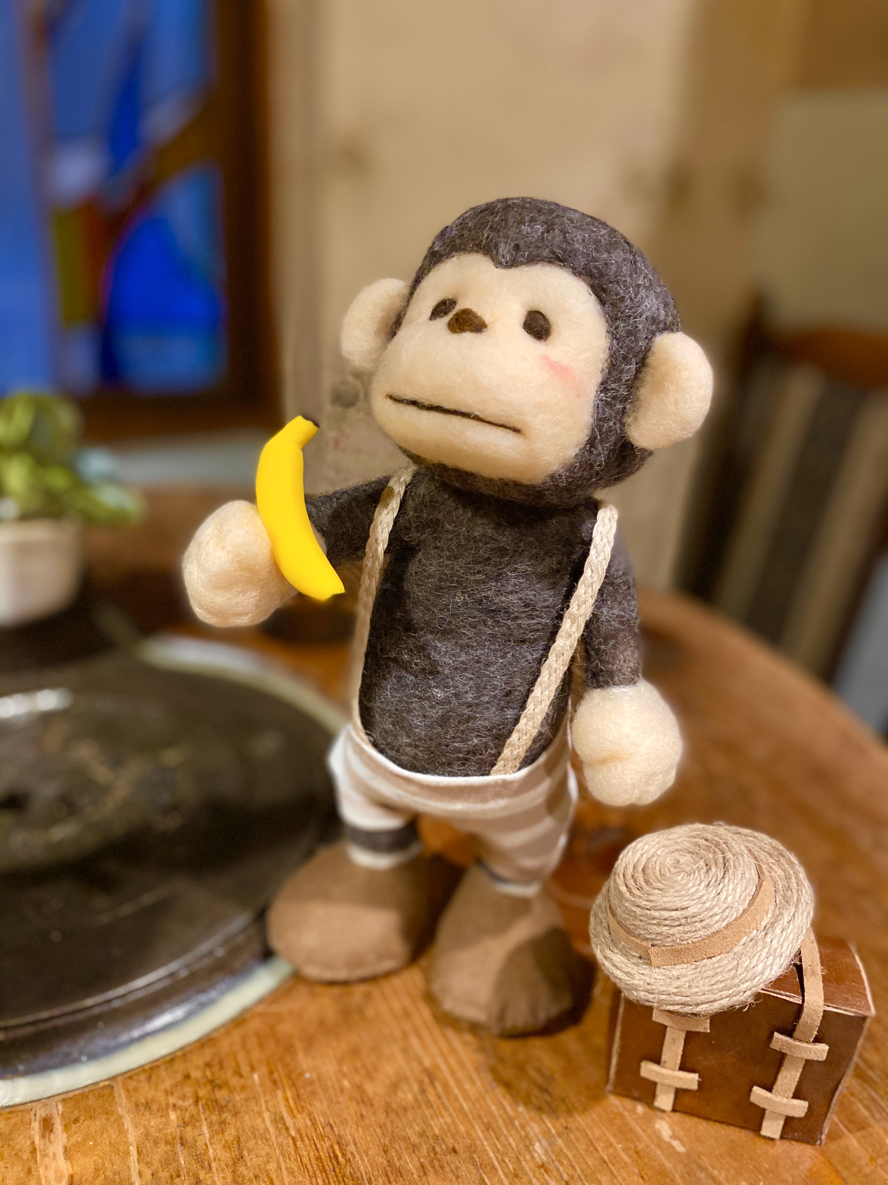 人気デザイナー 羊毛フェルト チンパンジーストラップ 夏限定 挙げろ 羊毛フェルト