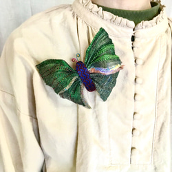 蝶のブローチ、ヘアアクセサリー 6枚目の画像