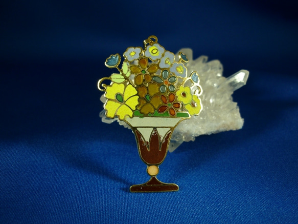 花瓶のプチペンダント 1枚目の画像