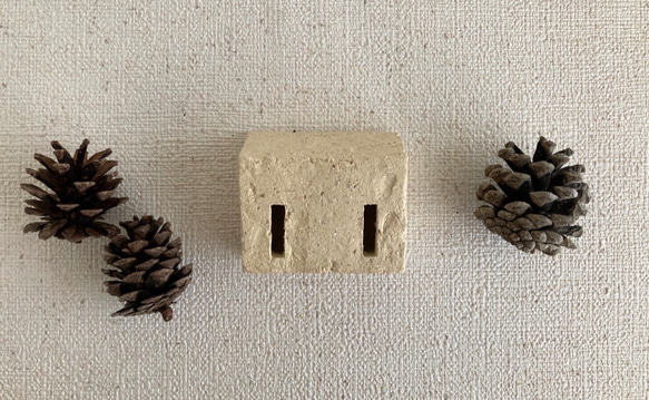 【送料無料】【Creema限定　クリスマス2021】家　建物　 陶製　壁掛け　置物　素朴　オーナメント　⑥ 9枚目の画像