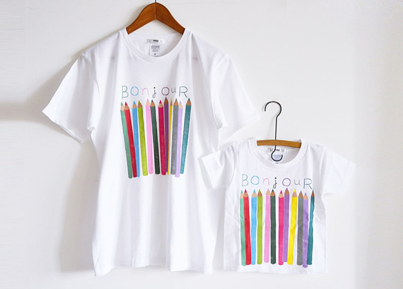 セット購入でお得　PaPaとKidsのおそろい色えんぴつTシャツセット 親子リンクコーデ ホワイト【夏の福袋】父の日にも 1枚目の画像