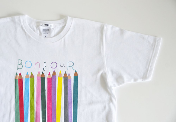 セット購入でお得 お親子おそろいTシャツセット ”色えんぴつ” Tシャツ  リンクコーデ　ホワイト【夏の福袋】 3枚目の画像