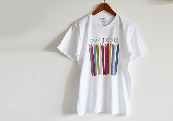 新作!  ”色えんぴつ” メンズTシャツ　 ホワイトパパも おそろいコーデでおでかけ♪父の日ギフトにも◎　 1枚目の画像