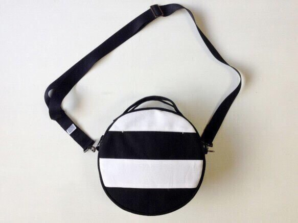 SALE！！　DOT LINE BAG| BLACK×WHITE 帆布ショルダー 4枚目の画像
