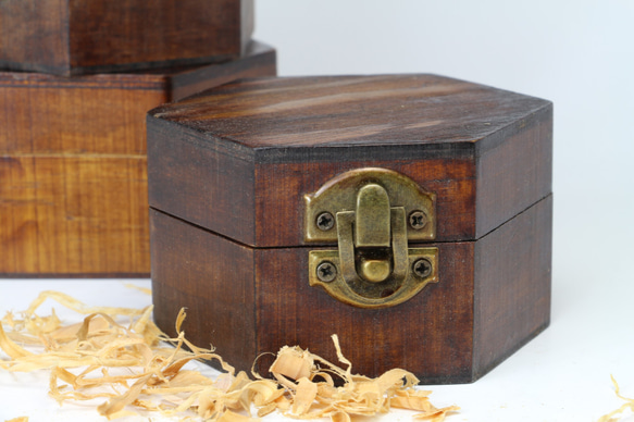 木製喫蘋果項鍊【木盒款式】--木刻--純手工--手作【可挑色】 第8張的照片