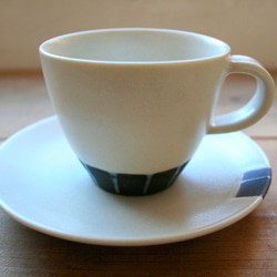 コーヒーカップ＆ソーサー（白黒ストライプ） 1枚目の画像