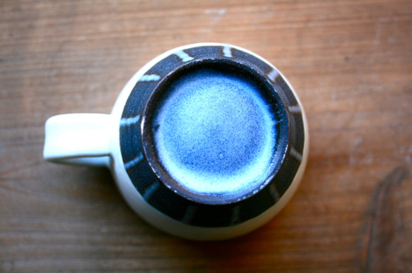 コーヒーカップ＆ソーサー（白黒ストライプ） 3枚目の画像