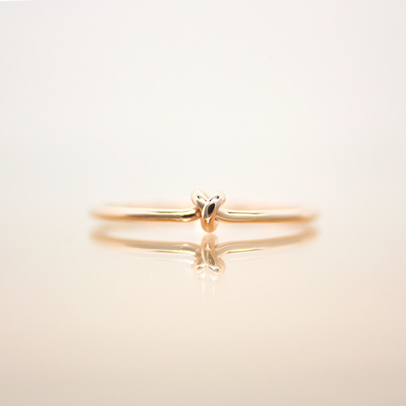 14kgf＊ほんのりピンク＊つぶらな結び＊リング【金】rose-gold knot ring/14kgf 1枚目の画像