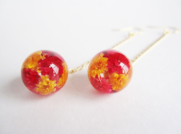 【受注制作】花球チェーンピアス　red✴︎orange 2枚目の画像