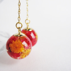 【受注制作】花球チェーンピアス　red✴︎orange 3枚目の画像