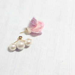 五顏六色的鮮花和三重棉花珍珠耳環0.5 第5張的照片