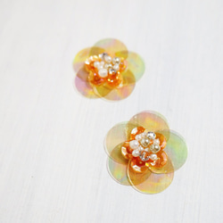 Spangle flower pierce. 第3張的照片