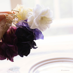 受注製作◆[Purpleパープル系]フラワーピアスイヤリングHydrangea 紫陽花＊Tearフック 1枚目の画像