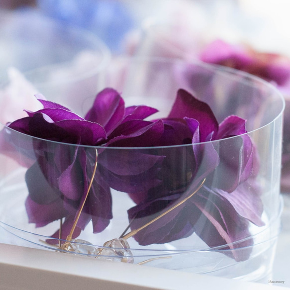 受注製作◆[Purpleパープル系]フラワーピアスイヤリングHydrangea 紫陽花＊Tearフック 2枚目の画像