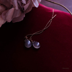 ◆灰色月光石【六月誕生石】【14kgf】OnePetal花瓣灰美式耳環 第2張的照片
