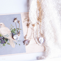 ◆耳環耳環[六月誕生石] [14Kgf] OnePetal花瓣珍珠Cleo Hanabara珍珠銀 第5張的照片