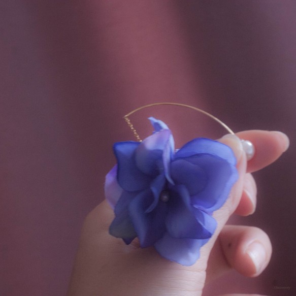 ◆Purpleパープル系【フラワーピアスHydrangea ハイドランジア紫陽花-Chain】 3枚目の画像