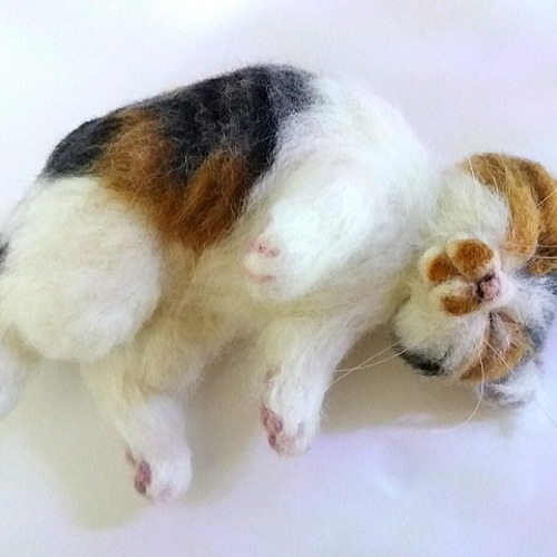 受注商品♪mia♪ sサイズ キジ白猫 猫 ハンドメイド 羊毛