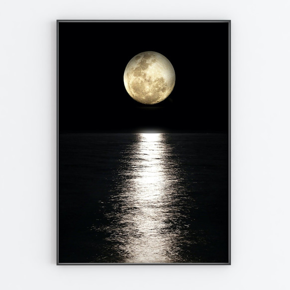 Moon over the sea アートポスター　月　ポスター　北欧　インテリア 1枚目の画像