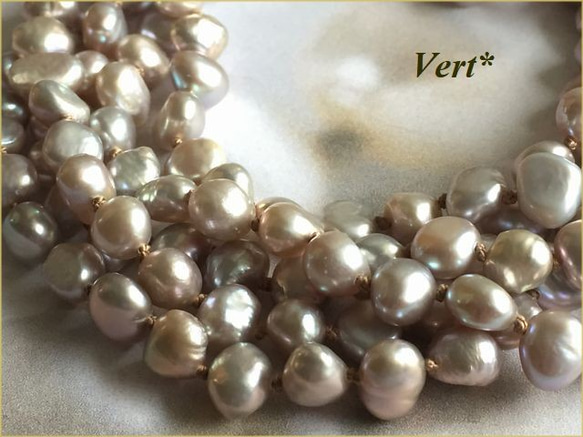 Sold【Vermeil】メタリックライトシルバーバロック淡水パールグリフィンロングネックレス（119） 2枚目の画像