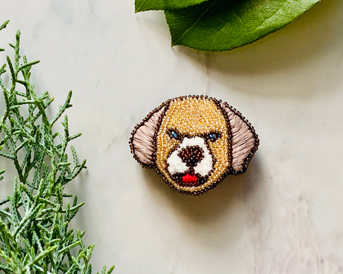 【ニュイ】オートクチュール刺繍　おばけ・ouiブローチ ニュイ様専用】オートクチュール刺繍 おばけ・ouiブローチ