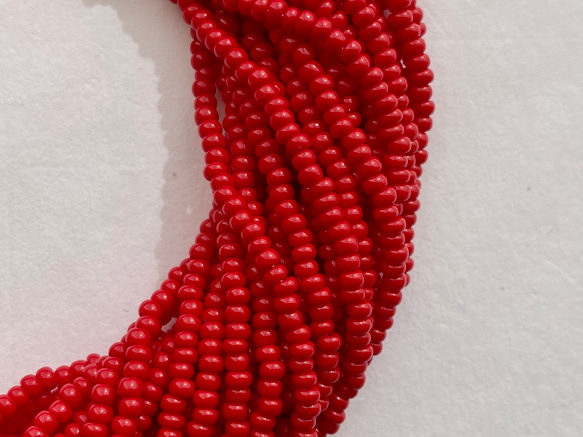 チェコ製★糸通しグラスビーズ★11/0サイズ ★ダークレッド色★1m★リュビネル針★糸通しビーズ★CZ11DR-O 1枚目の画像