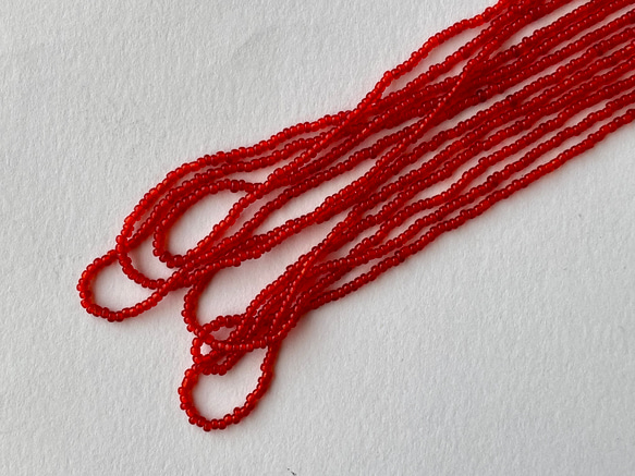 ヴィンテージビーズ★イタリア製ヴェネツィア★15/0サイズ ★濃い赤色★1m★リュビネル針★糸通し★VV15DR-T 8枚目の画像