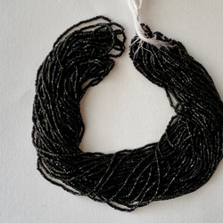 ヴィンテージビーズ★イタリア製ヴェネツィア★六角ビーズ ★黒色★1m★オートクチュール刺繍★糸通し★VV1B-HCB 2枚目の画像