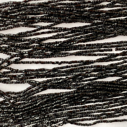 ヴィンテージビーズ★イタリア製ヴェネツィア★六角ビーズ ★黒色★1m★オートクチュール刺繍★糸通し★VV1B-HCB 3枚目の画像