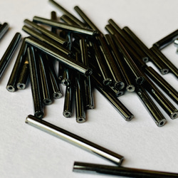 ヴィンテージビーズ★イタリア製ヴェネツィア★ロング竹ビーズ★ガンメタ色★20mm★オートクチュール★VV20GG-OB 1枚目の画像