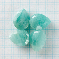 2粒売り 天然石 アマゾナイト9×7㎜　ペアシェイプ　ブリオレットカット 4枚目の画像