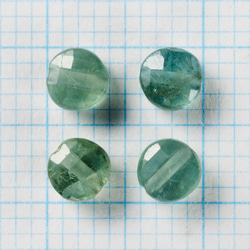 ８粒売り グリーンアパタイトAA+　コインカット4×4×2mm 3枚目の画像