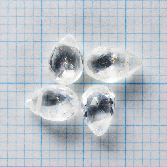 2粒売り 宝石質天然ホワイトジルコンAAA-　ペアシェイプ　ブリオレットカット 3枚目の画像