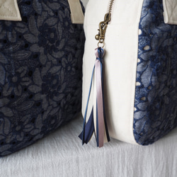 ●受注生産●紺色の花とリボン飾りのバッグ 7枚目の画像