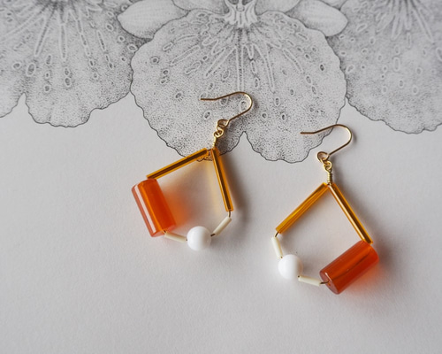 ○sale○竹ビーズとヴィンテージパーツの図形 ピアス/イヤリング【1