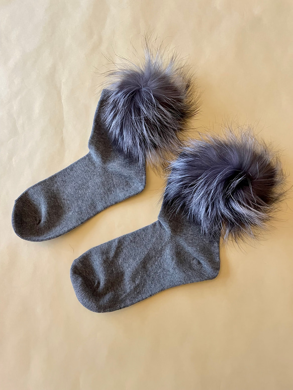リアルシルバーフォックスファーソックス グレー ファー付き靴下 靴下