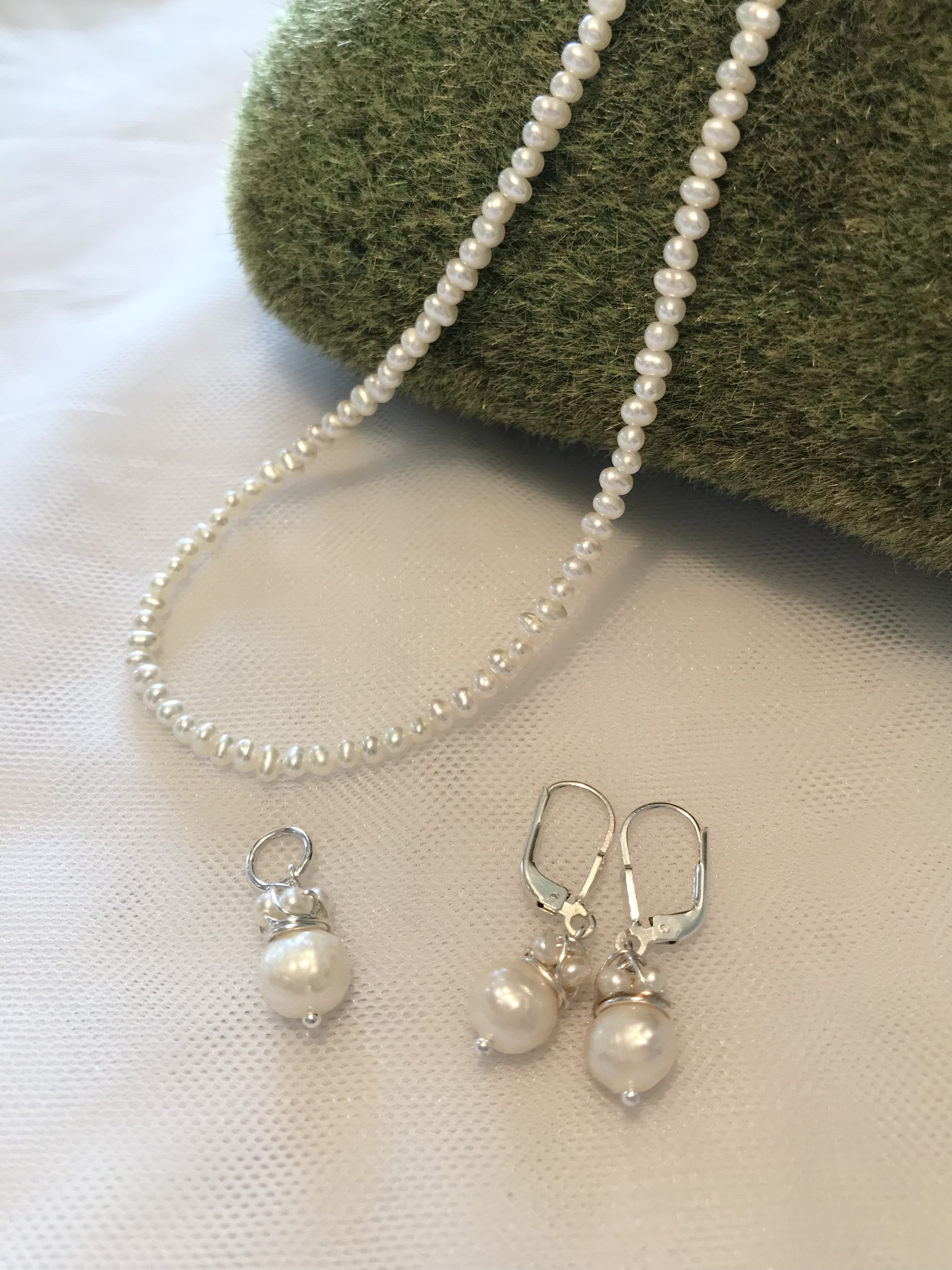 ベビーパールのネックレス、ピアス、トップ2点 4点セット