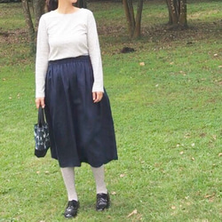 linen/gatherlongskirt/navy 2枚目の画像