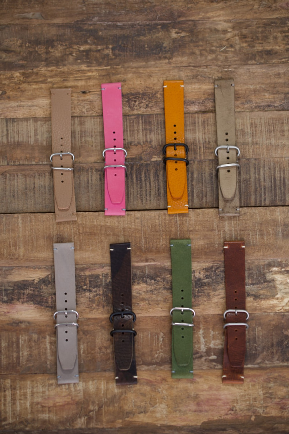 TS3 &lt;&lt; Exhibit Time Sale &gt;&gt; Apple Watch 限量版皮革皮帶手錶 第1張的照片