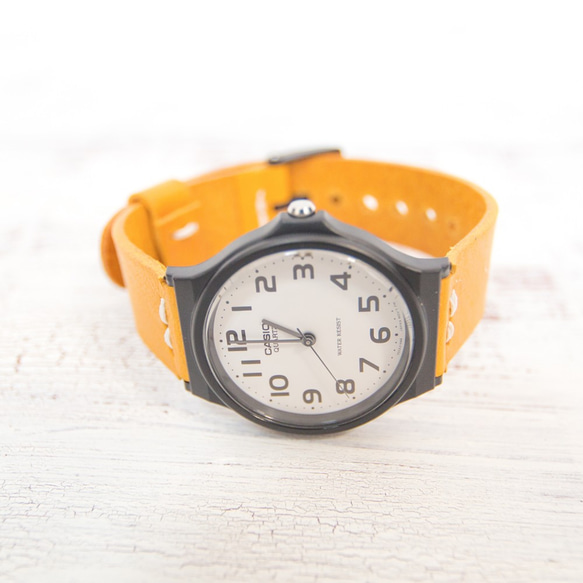 d CASIO MQ24 オイルレザー 革ベルト（色：イエロー） 腕時計 BROOKLYN