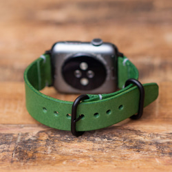 AW2 啞光綠色意大利皮革錶帶 適用於 Apple Watch 系列 8 兼容 第3張的照片